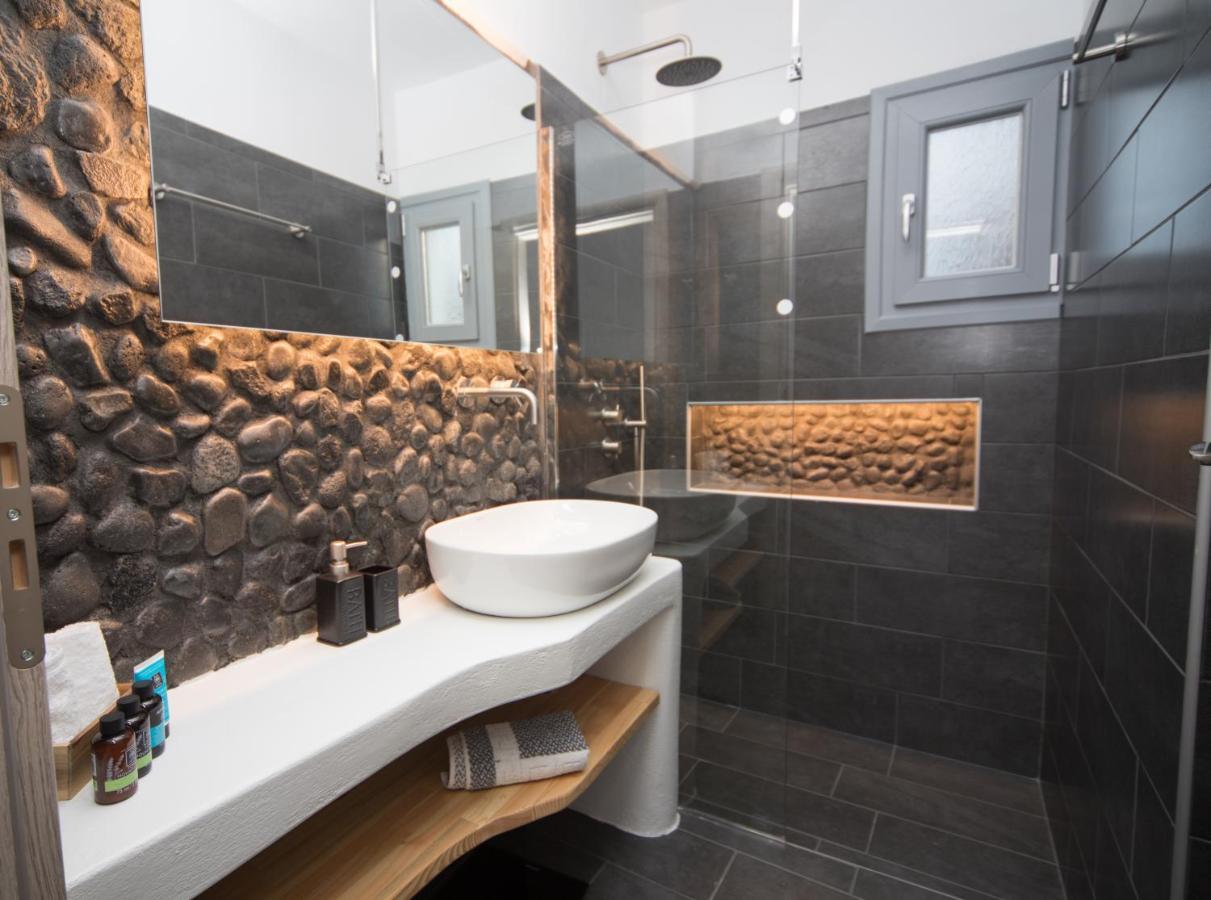 Eunoia Apartments ثيرا المظهر الخارجي الصورة